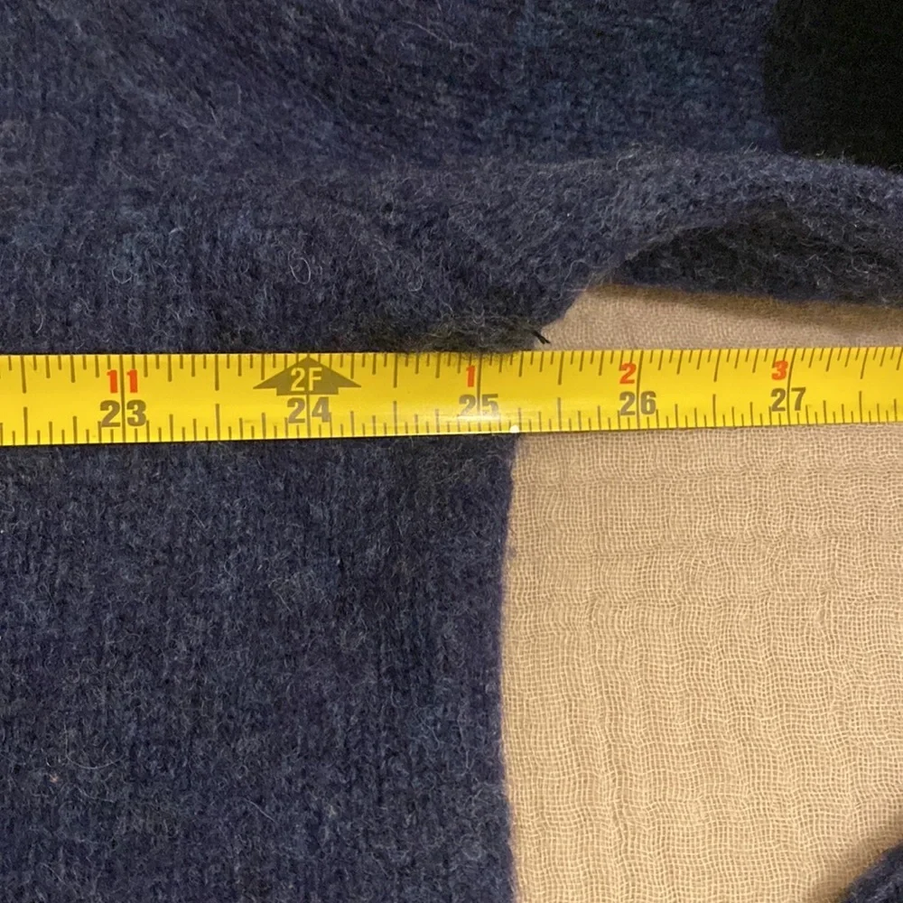 J. Crew Wool Men's Navy Crewneck Sweater. Size XL Style BI848